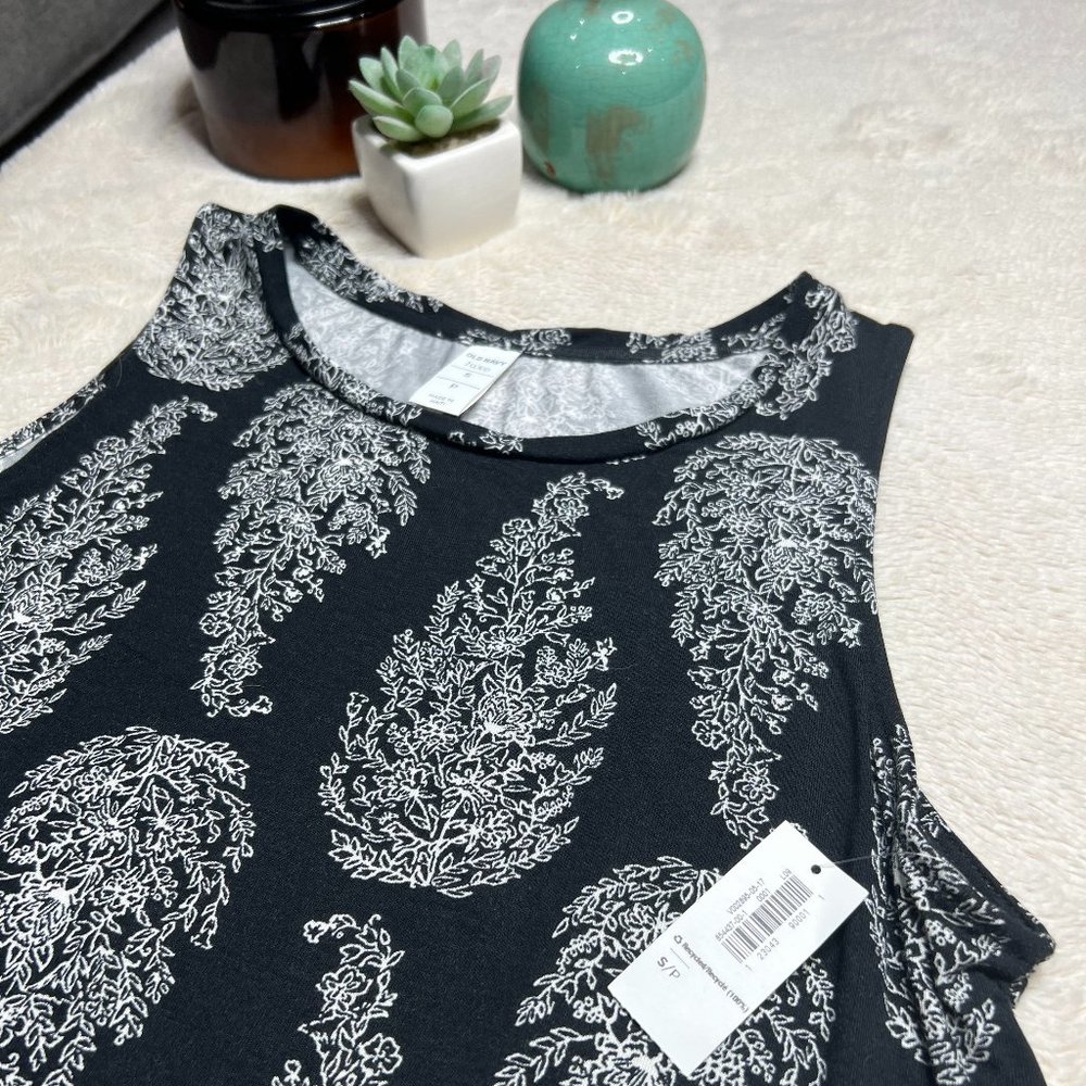 Old Navy | Luxe | Leaf Tank